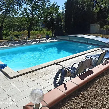 Bed & Breakfast Maison Comayou 3*